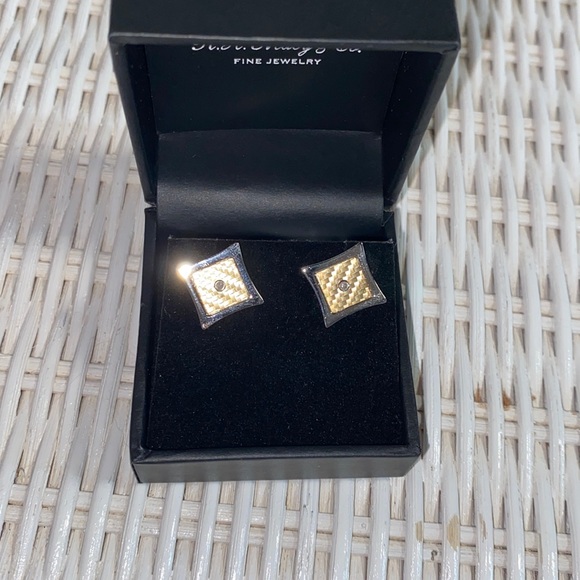 Mens Earrings - Picture 1 of 3